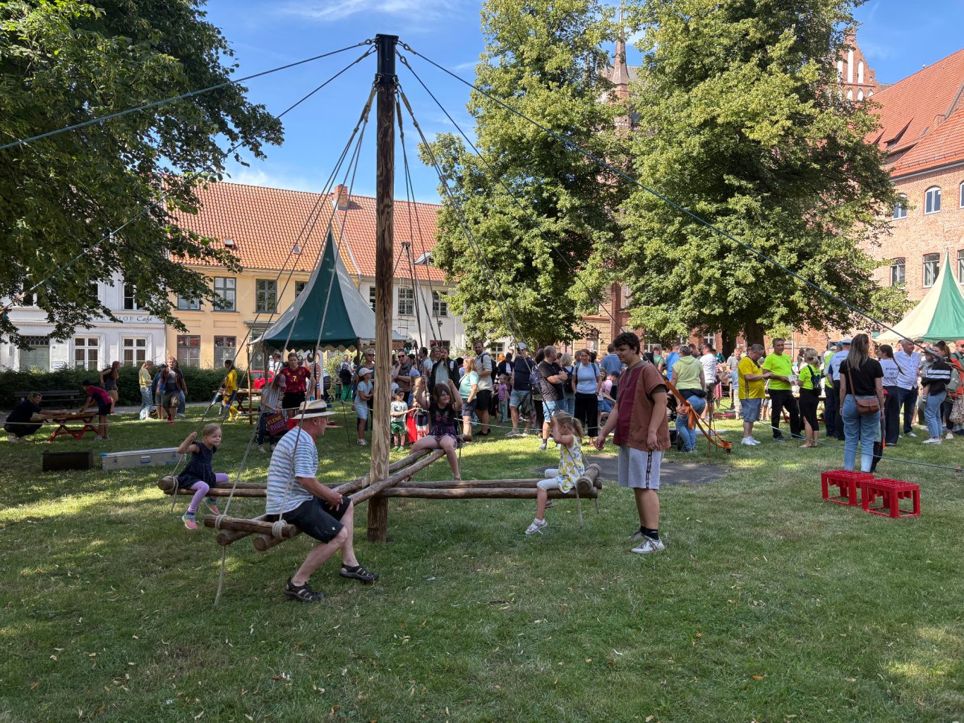 25. Schwedenfest in der Hansestadt Wismar 25. Schwedenfest in der Hansestadt
Wismar