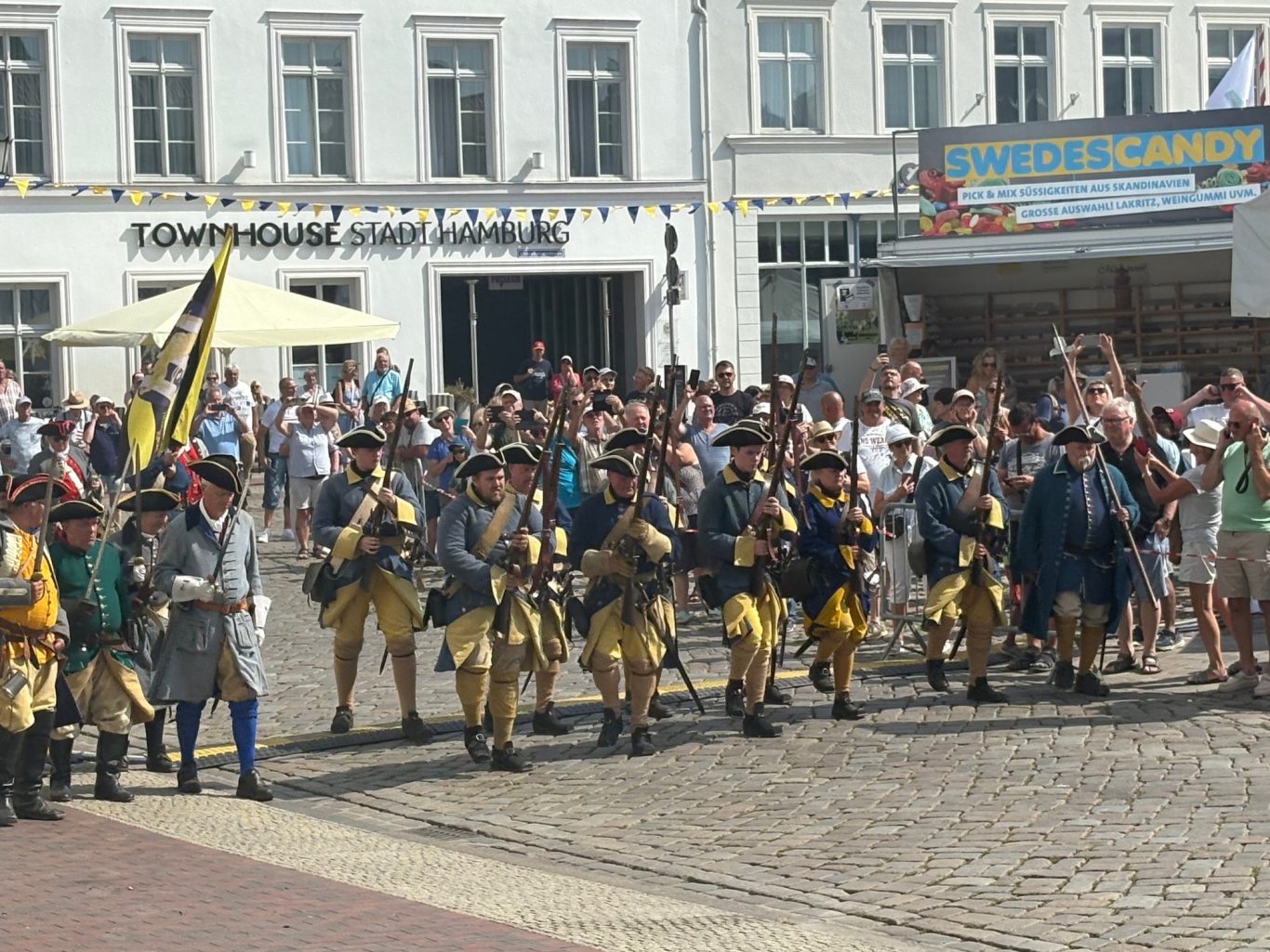 25. Schwedenfest in der Hansestadt Wismar 25. Schwedenfest in der Hansestadt
Wismar
